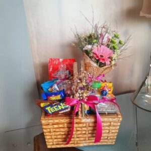 Cestas - Chocolates, Ursinho, Flores, Guloseimas, Time, Amor