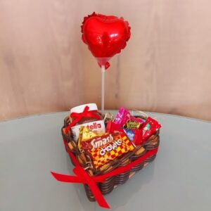 Cesta em formato de coração com nutella